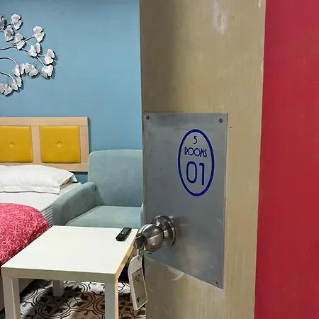 Δωμάτια σε οικογενειακή κατοικία 5roomspansiyon Αδριανούπολη